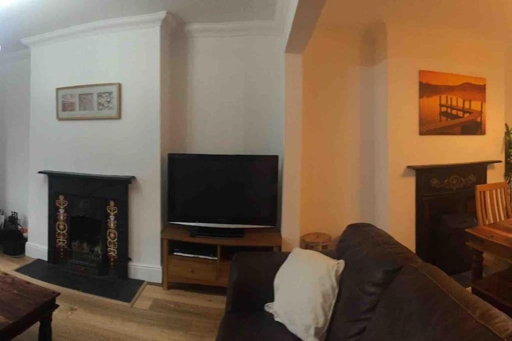 Spacious 5 Large Bedroom Victorian House - Beach 2 Miles Poole Exterior photo